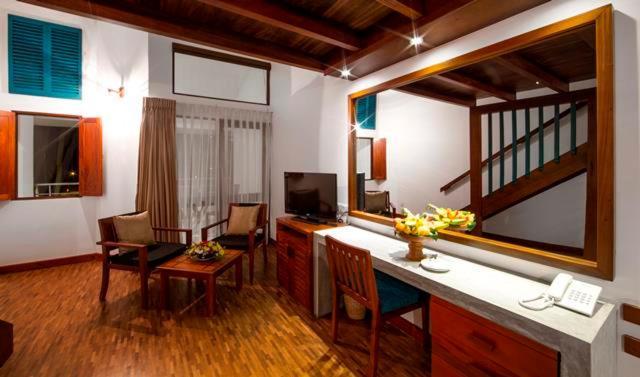 Tangerine Beach Hotel Калутара Екстериор снимка